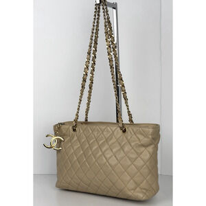 Chanel Grand Shopping Tote (GST) in Beige Quilted Leather 1989-1991 S
